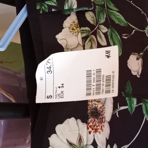 H&M NWT Floral Pants - Picture 5 of 9